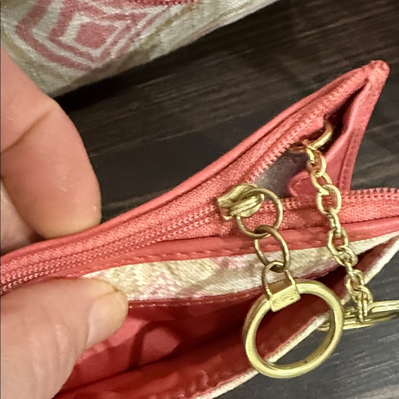 Coach set of 3 Coral and Cream shoulder bag wrestles , and card holder - Picture 10 of 17